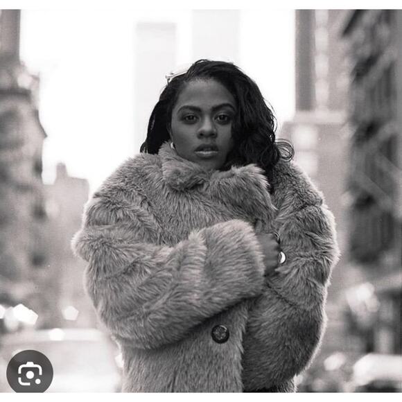 Soft Gray Large Faux Fur Snap Up Jacket.Baggy. Hip Hop. NYC. Trendy. 90s. Y2K. - Picture 5 of 13